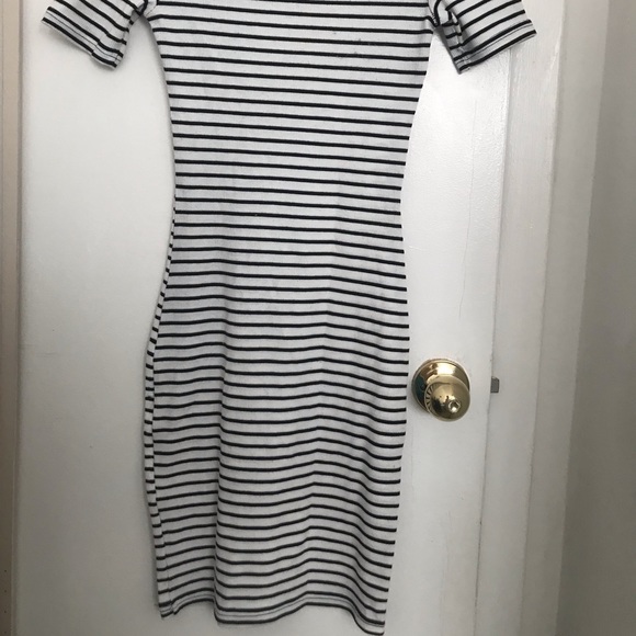 Stripes black & white dress - Picture 2 of 3